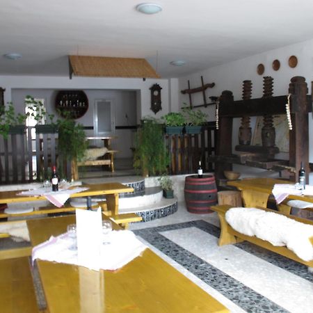 Retro Panzio Bed and Breakfast Pécs Eksteriør billede