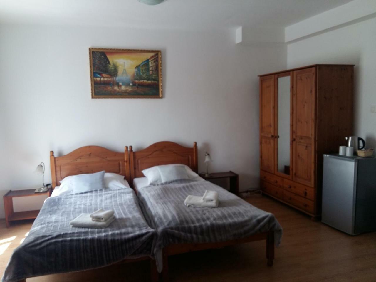 Retro Panzio Bed and Breakfast Pécs Eksteriør billede